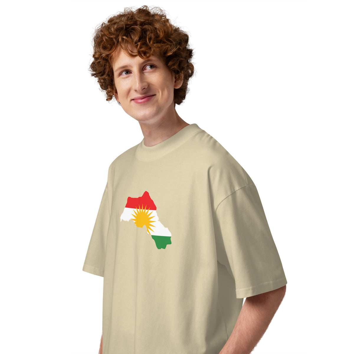 T-shirt Oversize con Stampa Mappa e Bandiera del Kurdistan | Cotone Biologico – Dettaglio del tessuto