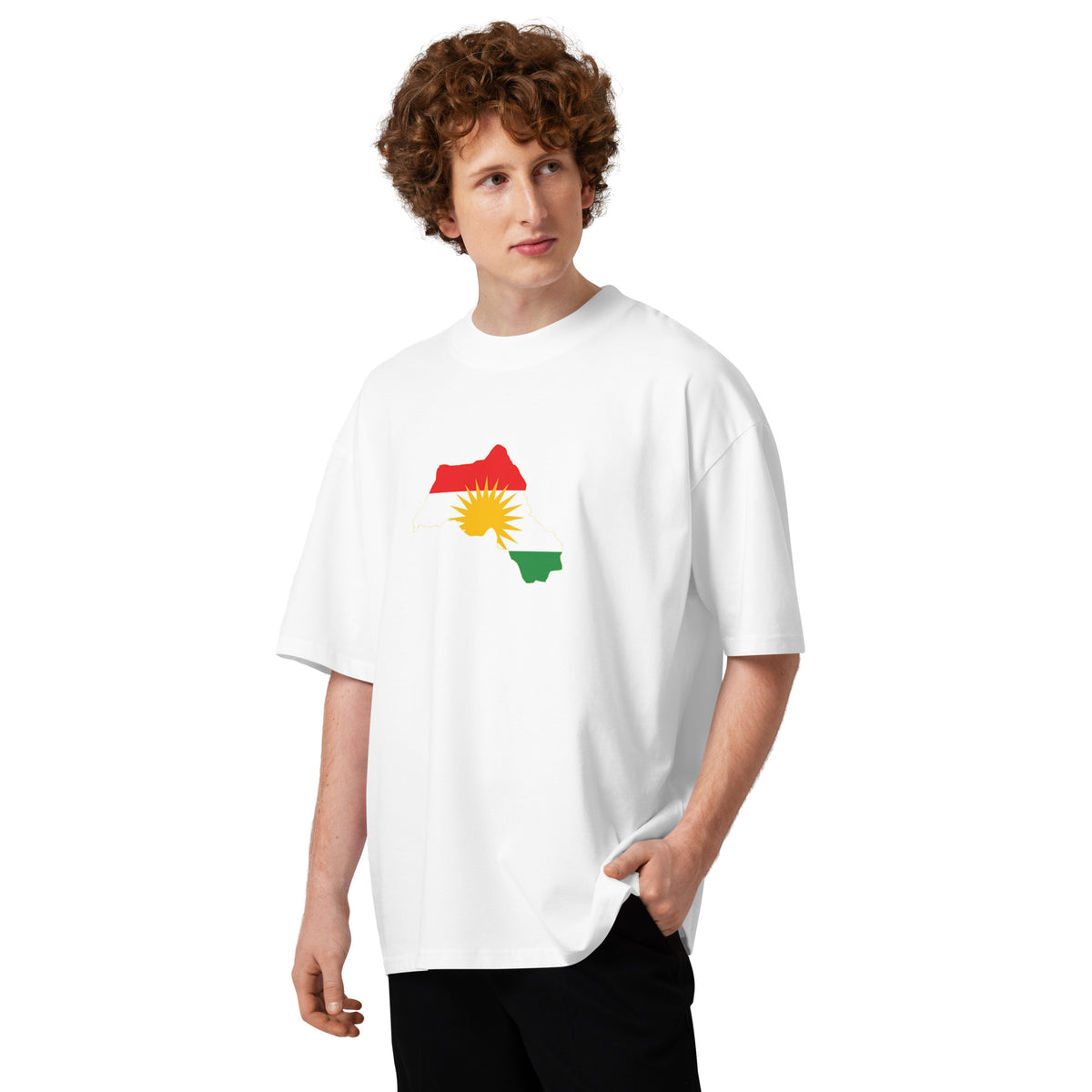 T-shirt Oversize con Stampa Mappa e Bandiera del Kurdistan | Cotone Biologico – Piegata e distesa